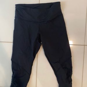 Lululemon cropped leggings